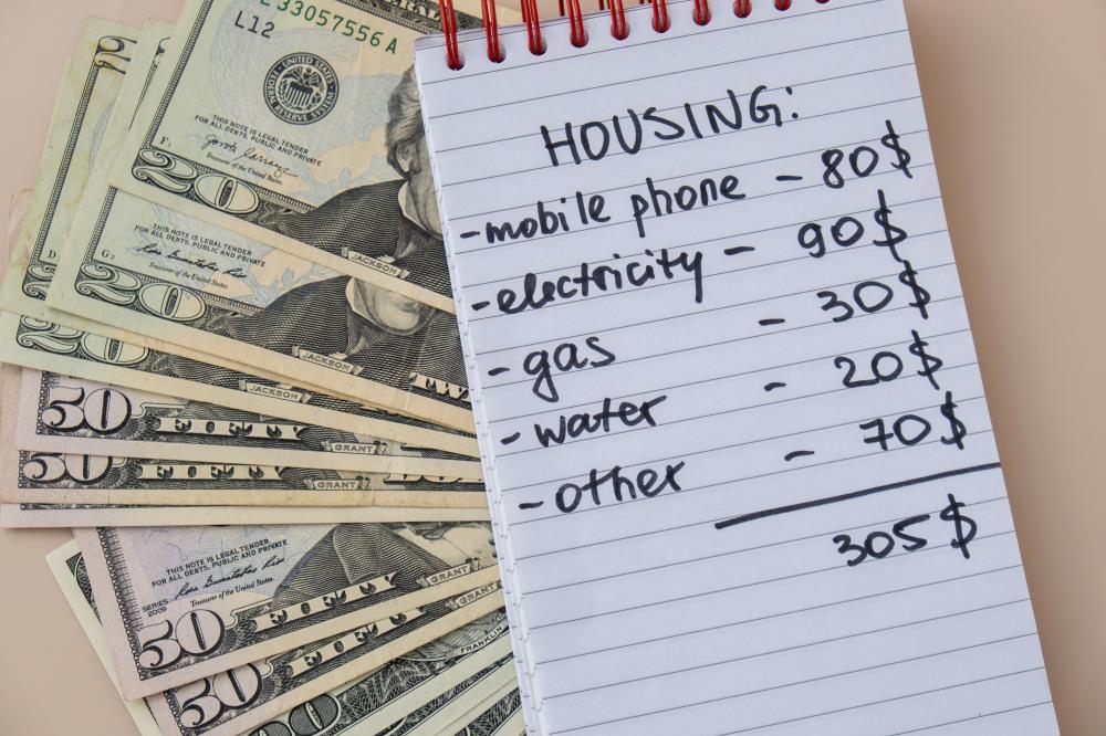 Bill listing image with currency background